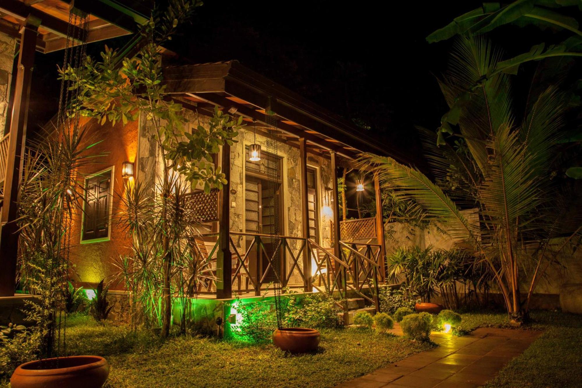 Villa Pinnawala Екстер'єр фото
